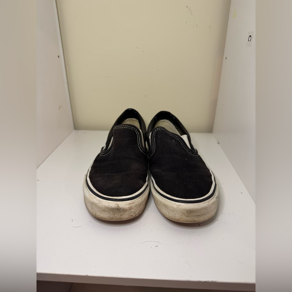 Vans shoes women’s size 7 men’s size 5.5 black